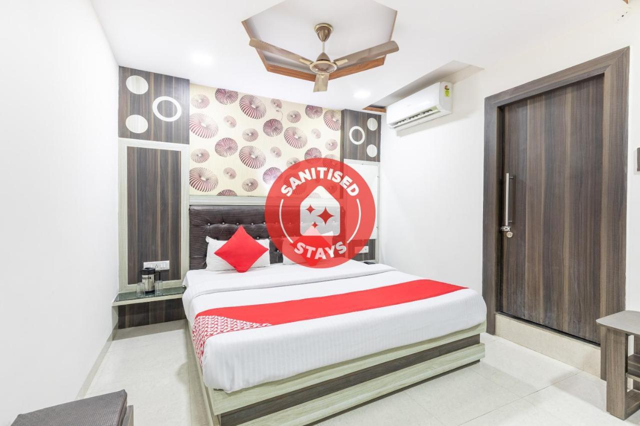 Sāgar Oyo 45301 Hotel Om Palace מראה חיצוני תמונה